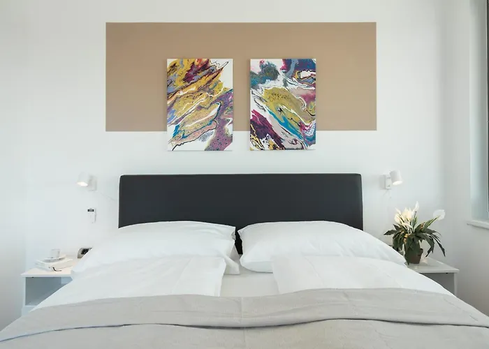 Feelgood Lakeliving Inklusive Garagenplatz Apartmanhotel 4*